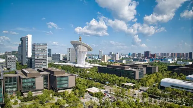 扎根光谷龙头环伺!武汉光谷职业学院,入学锚定高薪好岗位
