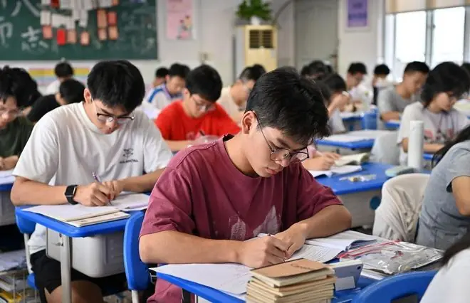 “600分却无缘一本”,2026高考最难省份诞生,河南也得在他后面