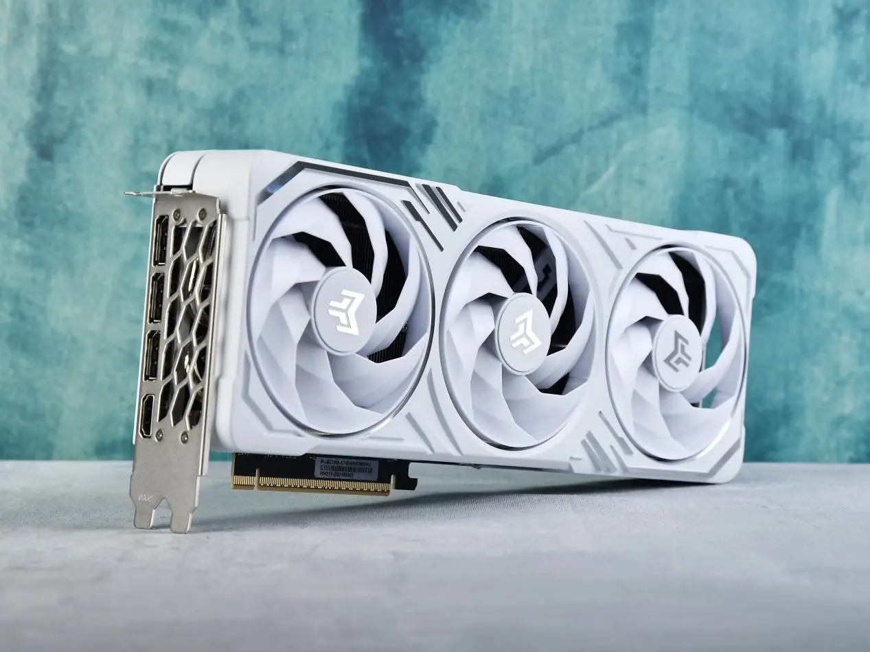 影驰RTX 5080白金OC显卡推荐：旗舰性能全面释放