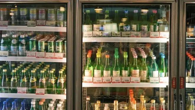 烧光4个亿,外企围剿,渠道失势,风靡全国的“饮料大王”仅五年倒闭了?
