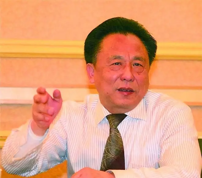 包养多名情妇,生下11个私生子,75岁还在拼命生娃!这老头是谁?