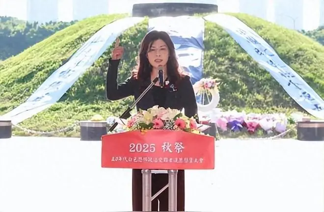 大陆刚释放统一信号,郑丽文就亮出徽章:台湾的未来,只能在大陆