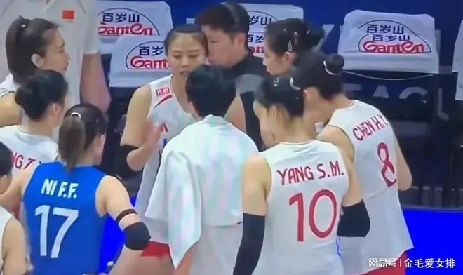 放弃朱婷,李盈莹吴梦洁伤缺!女排如今绝境是冲动决策埋下的祸根