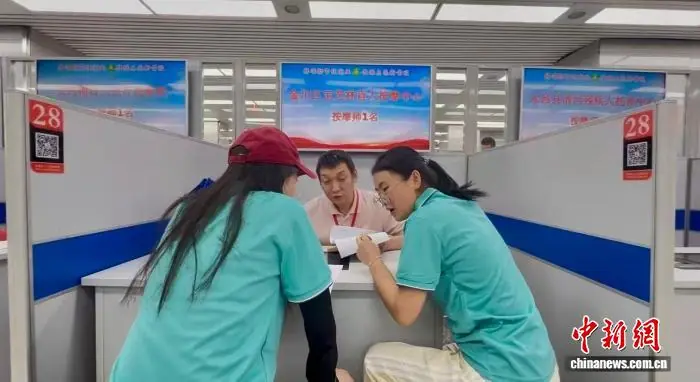 “陇原金手指”: 指尖按出新人生