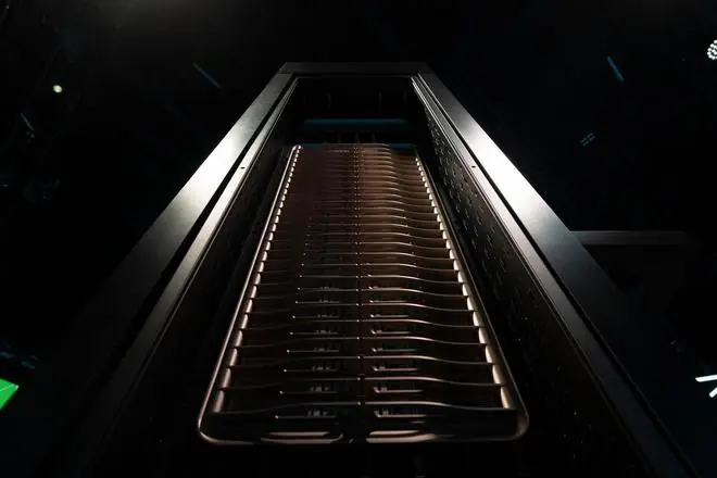英伟达Rubin Ultra机柜预估售价2100万美元