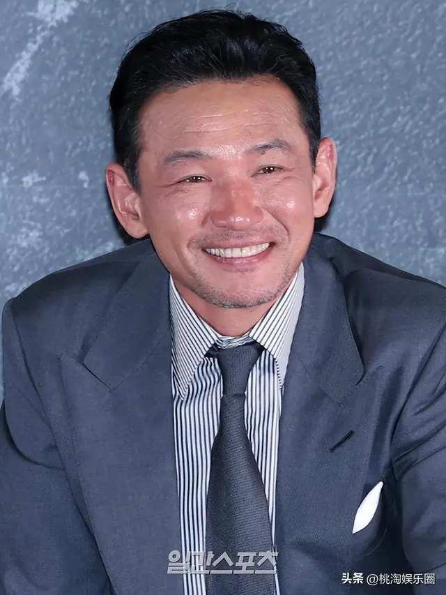55岁黄政民戒酒一年判若两人,网友:像年轻了10岁