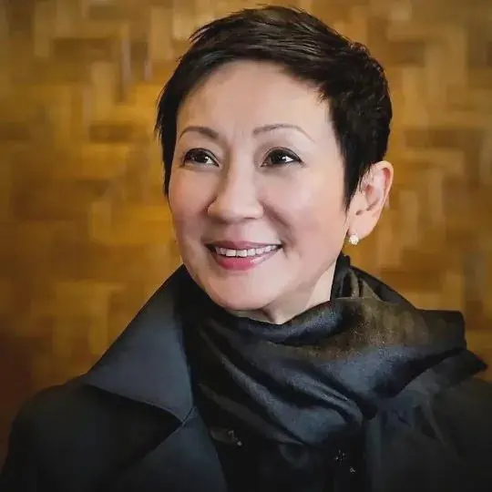 林青霞金庸说施南生是百分百痴情女子!与徐克相爱36载,相约丁克终是被辜负