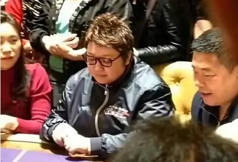 姐,跑吧,咱就只剩一个嫖没有被扒出来啦。