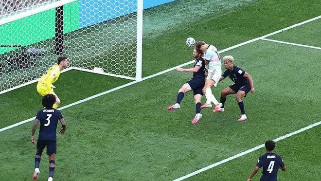 疯狂4-1!世界杯见证历史,东道主全部出局,八强已决出六席