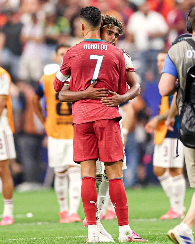 1-0,4-1!世界杯精彩继续:C罗结束最后一舞,东道主全部出局