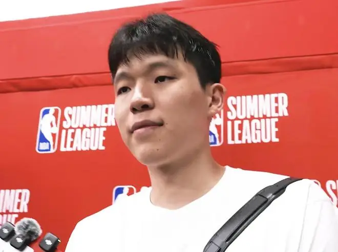杨瀚森:我觉得最让我惊喜的是,我竟然能听懂他们在说什么