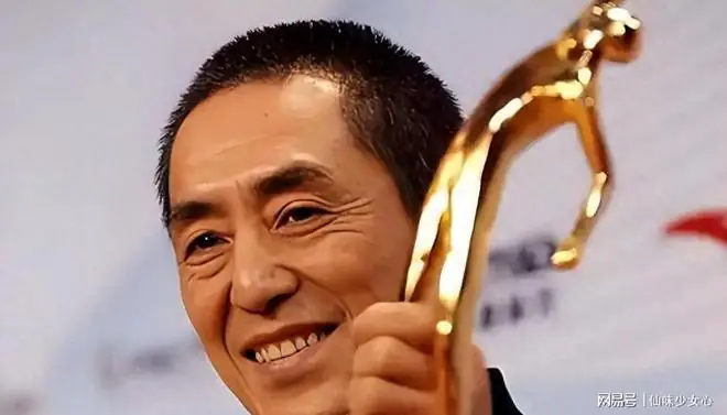 张艺谋也没想到,自己打拼了42年,最后却给岳父母做了嫁衣