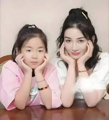 黄奕谈给女儿的心里话哽咽落泪:想对她说一声对不起