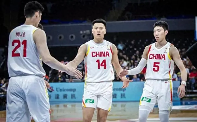 随着韩国逆转日本,世预赛最新积分榜:中国男篮第3晋级 省队垫底