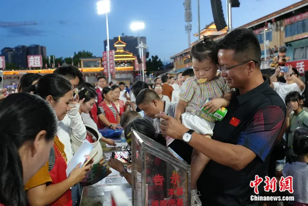 这就是中国式团结!贵州村民自发为广西洪灾捐款