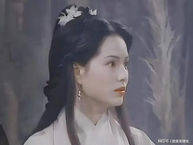金庸给她最美容貌，绝世武学，她却宁给魔头做妾，都不选男主角