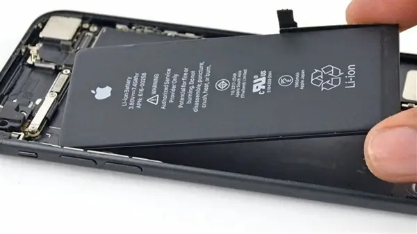 欧盟新规不强制iPhone改用可拆卸电池，苹果因达标获豁免