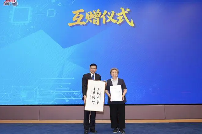 ASML连续十载支持上海未来工程师大赛,传递工程实践与创新精神